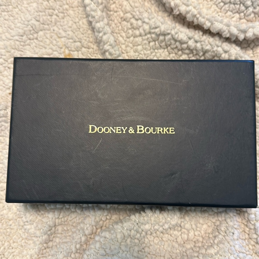 NEW! Leather Dooney & Bourke purse set. Keychain, card holder, coin purse.